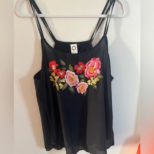 NWT Anthropologie Top with roses XL